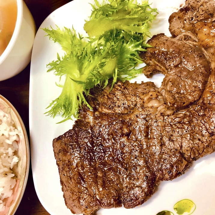 安いお肉をステーキ屋さんのように焼くコツ レシピ 作り方 By マヌカハニーの人 楽天レシピ 安いお肉をステーキ屋さんのように焼くコツ レシピ 作り方 By マヌカハニーの人 楽天レシピ